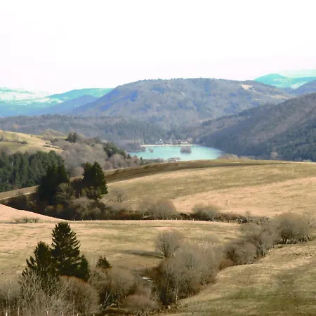 Semesterbostad Le Monne Chambon-sur-Lac